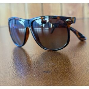 Cole Haan Polarized Sunglasses Brown Tortoise Gradient Lens CH8506 60-15-145